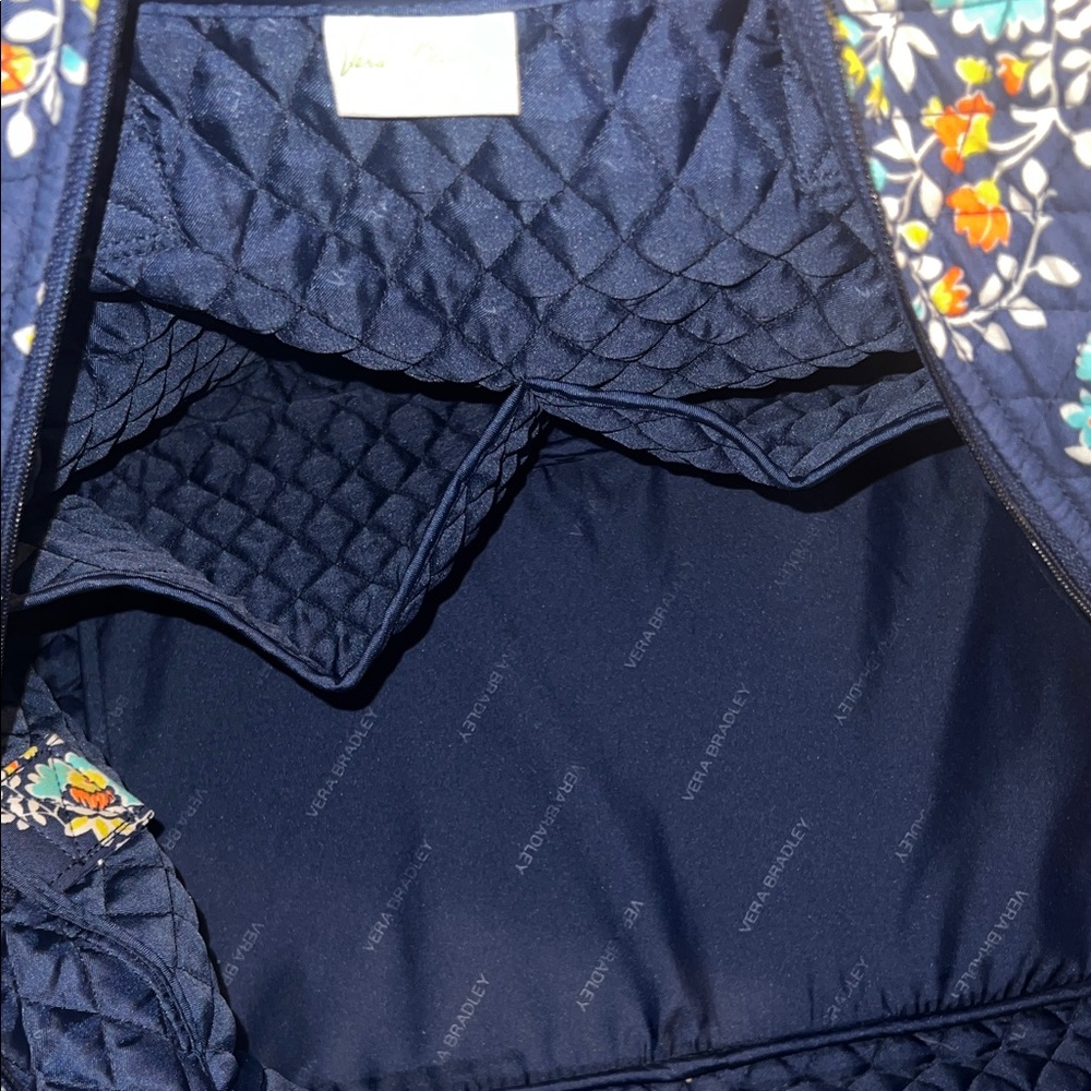 Vera Bradley retired "Chandelier Floral" pattern - Picture 12 of 15